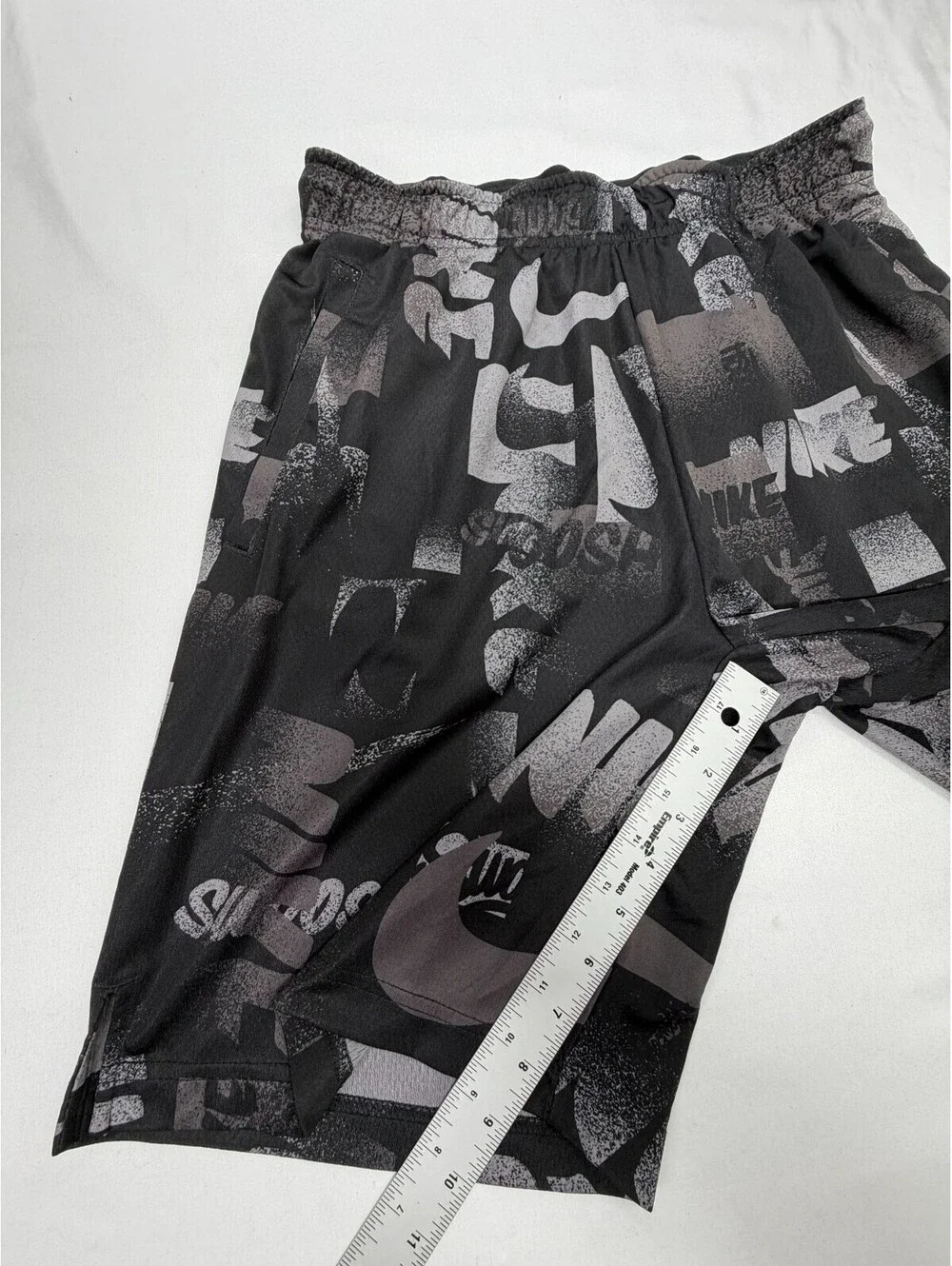 Nike Boy's Shorts Athletic Dri Fit Drawstring Graphic Print  Size M Black